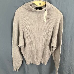 Tahari: Cable Knit Gray Sweater- Soft- BoxyL